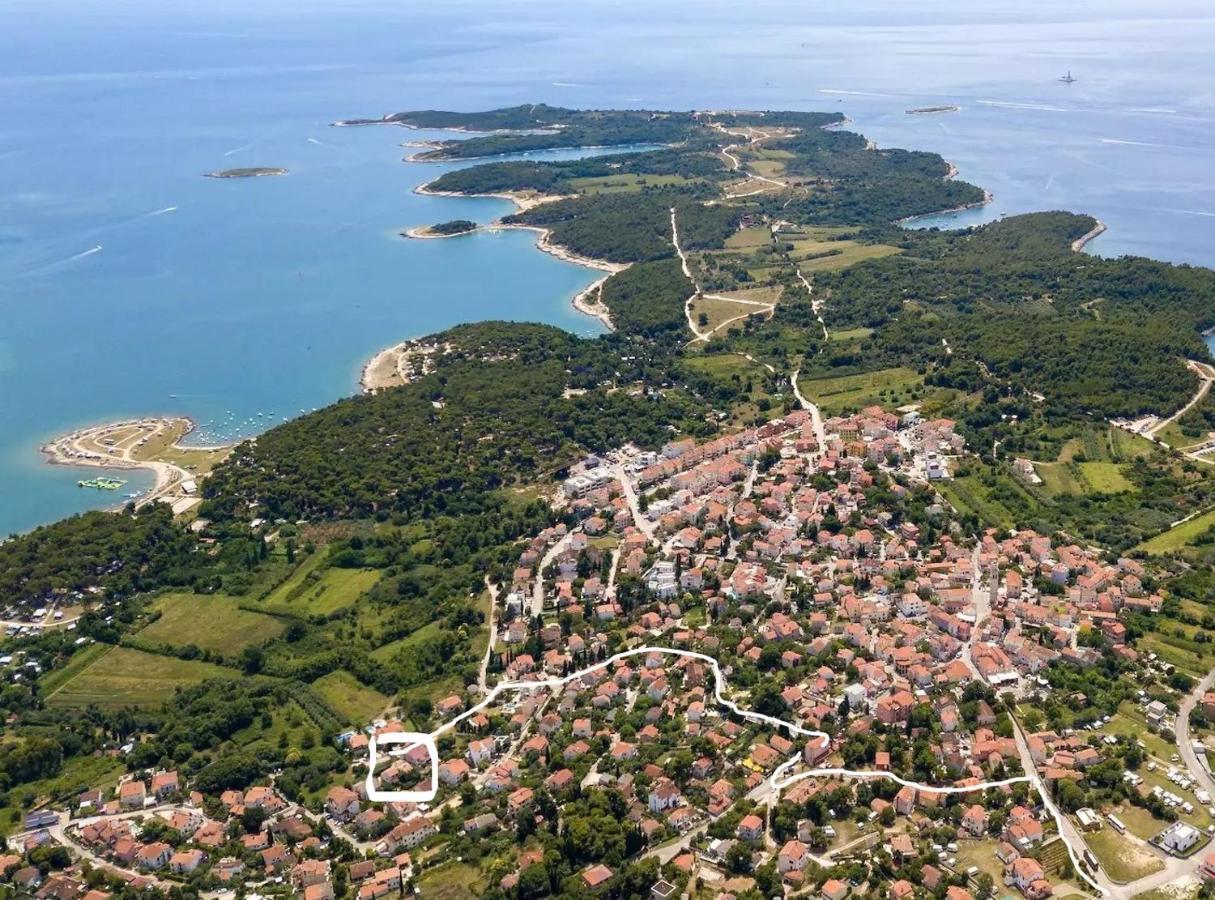 Apartma Soncek Premantura Esterno foto