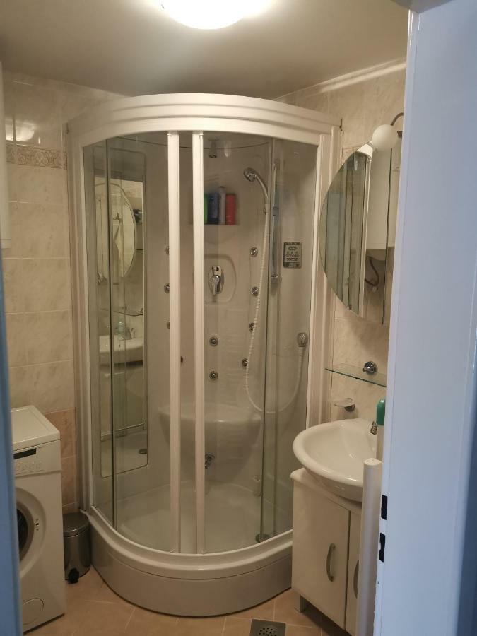 Apartma Soncek Premantura Esterno foto